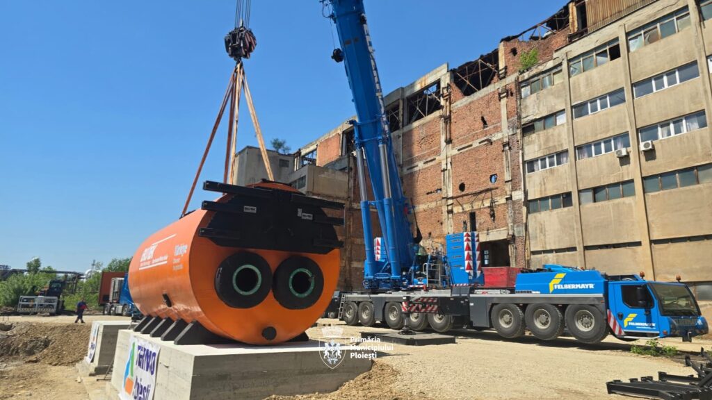 Primul Cazan de Apă Fierbinte a fost montat astazi la „Termo Ploiești”