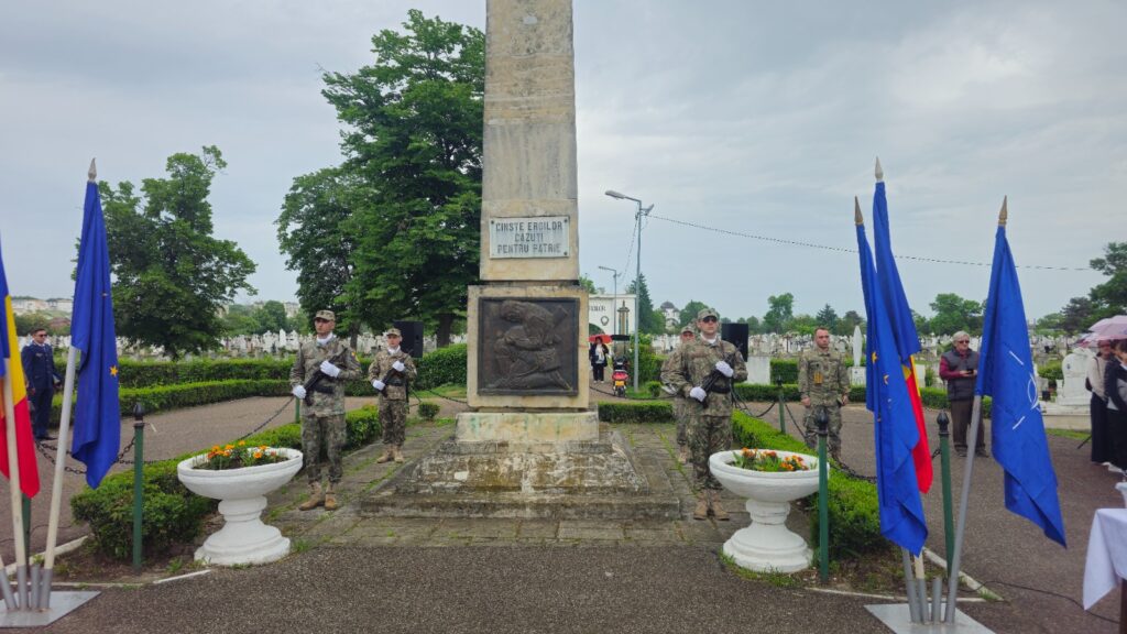 Ziua Eroilor, marcată la Ploiești prin ceremonii de comemorare și recunoștință!