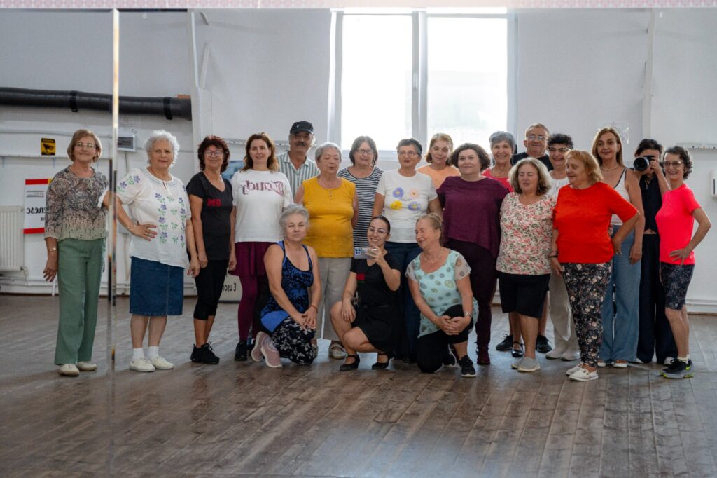 Primăria Municipiului Ploiești susține proiectul „ÎMPREUNĂ – program municipal de incluziune și comunitate prin dans tradițional”, inițiativă derulată de Asociația Folclorică „Brâu Muntenesc”, în perioada 20 septembrie – 29 noiembrie 2026.